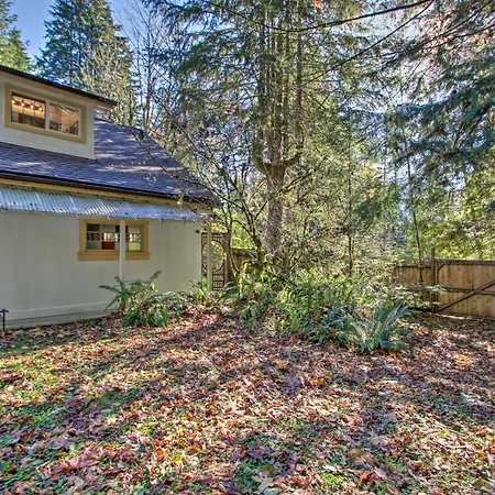 Owls Nest Studio With Hot Tub Hike Nearby!
